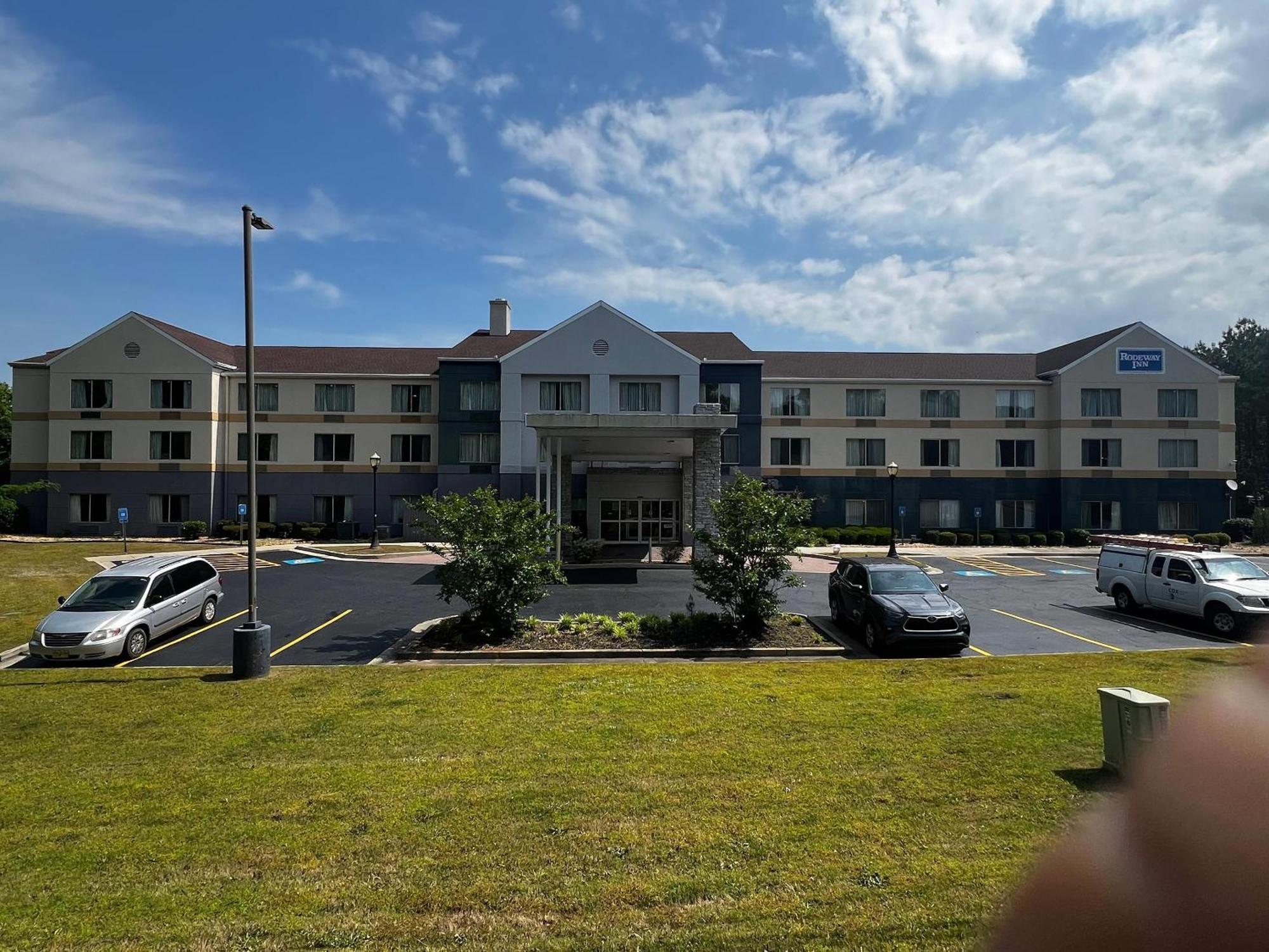 Rodeway Inn Macon Exterior photo